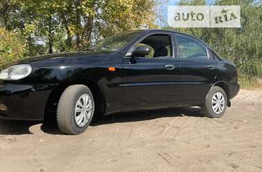 Седан Daewoo Lanos 1999 в Киеве