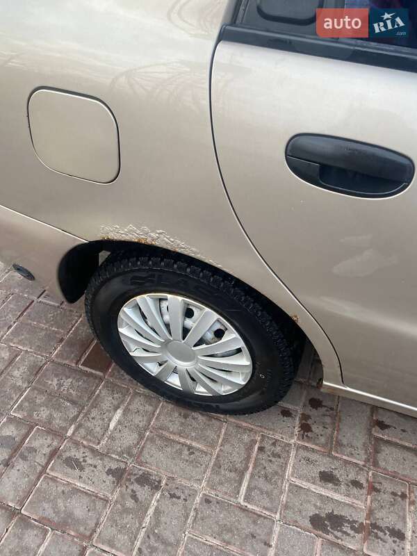 Седан Daewoo Lanos 2008 в Киеве