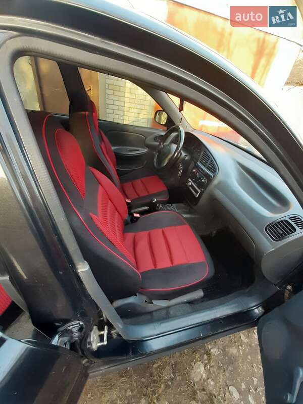 Седан Daewoo Lanos 2010 в Прилуках