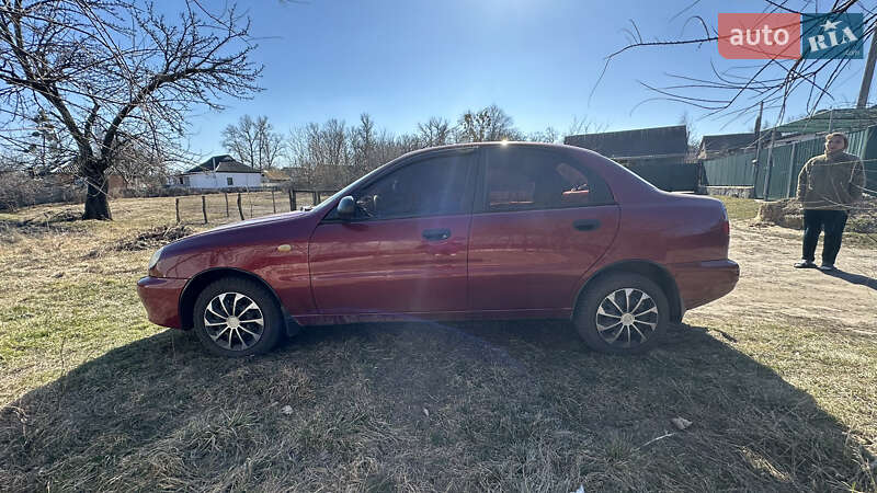 Седан Daewoo Lanos 2006 в Новых Санжарах