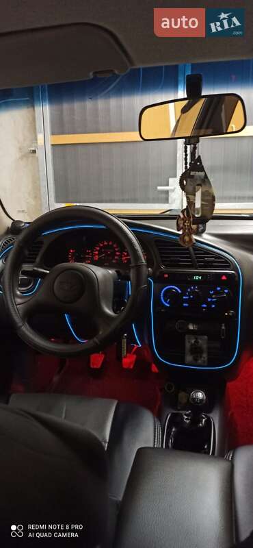 Седан Daewoo Lanos 2005 в Покровске