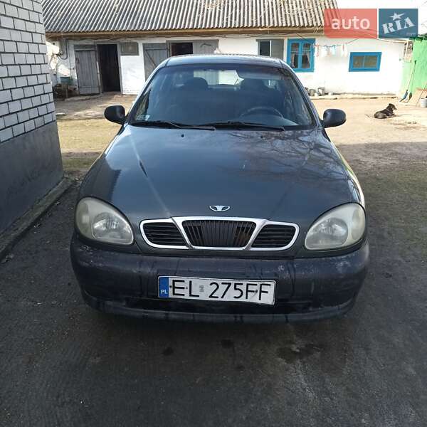 Седан Daewoo Lanos 2002 в Острозі