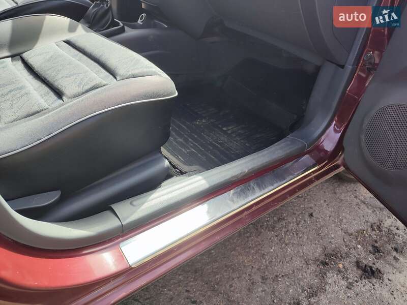 Седан Daewoo Lanos 2009 в Полтаве