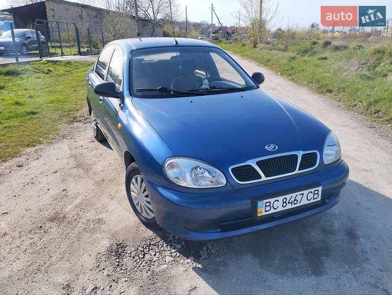Седан Daewoo Lanos 2010 в Золочеве