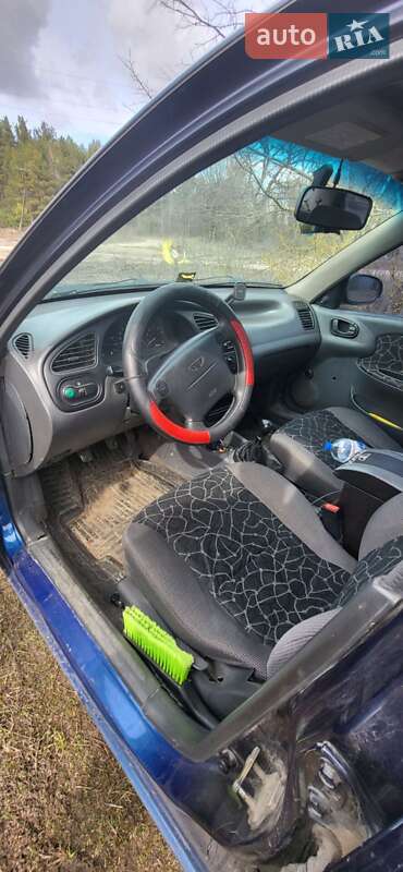 Седан Daewoo Lanos 2003 в Коростені