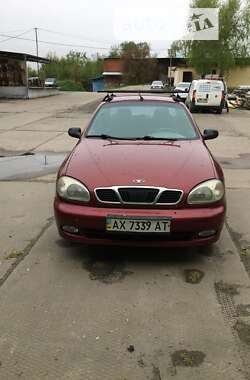 Седан Daewoo Lanos 2004 в Чугуеве