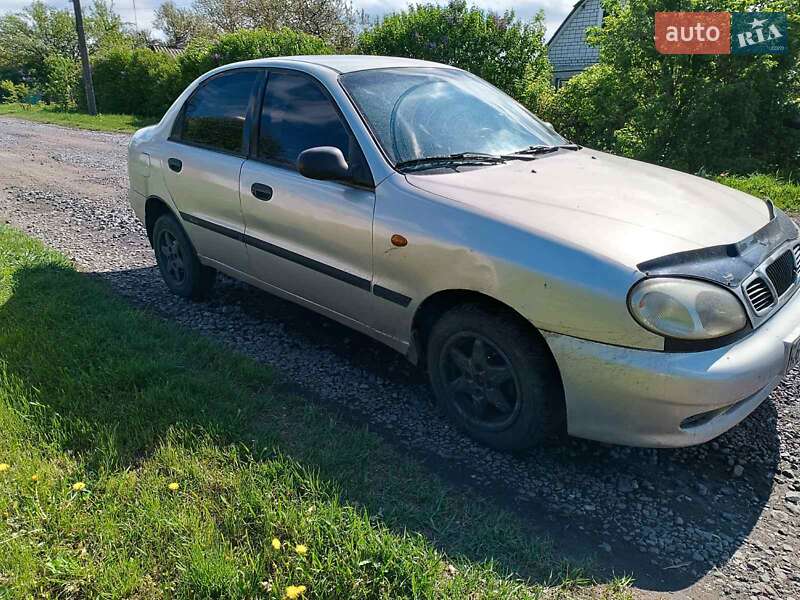 Седан Daewoo Lanos 1998 в Дніпрі