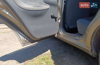 Седан Daewoo Lanos 2004 в 