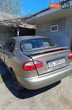 Седан Daewoo Lanos 2004 в 