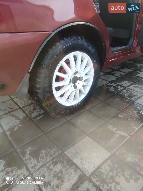 Седан Daewoo Lanos 2004 в Черкассах