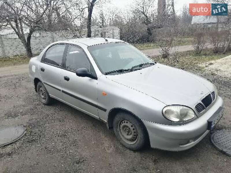 Седан Daewoo Lanos 2004 в Каменском