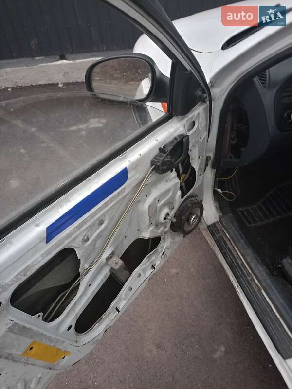 Седан Daewoo Lanos 2011 в Петропавловской Борщаговке фото 3 Седан Daewoo Lanos 2011 в Петропавловской Борщаговке