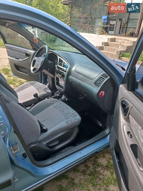 Седан Daewoo Lanos 2003 в Черновцах фото 2 Седан Daewoo Lanos 2003 в Черновцах