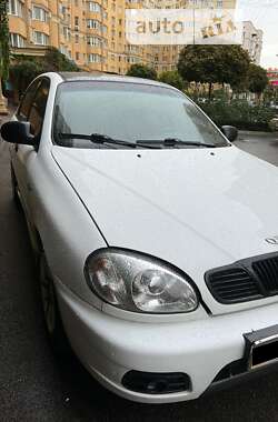 Хэтчбек Daewoo Lanos 1998 в Киеве