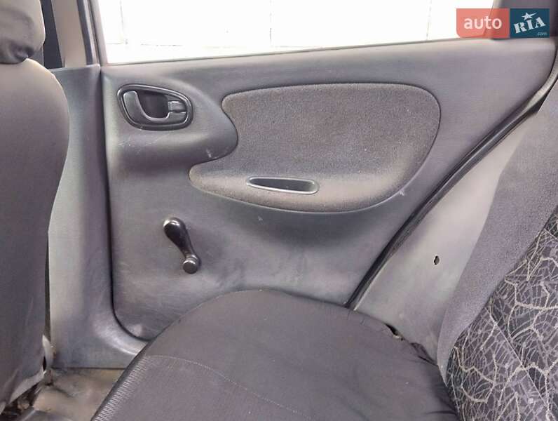 Daewoo Lanos 2004