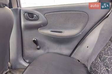 Седан Daewoo Lanos 2004 в 