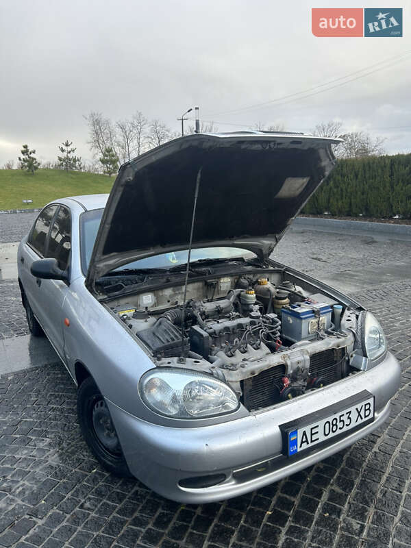 Седан Daewoo Lanos 1998 в Дніпрі