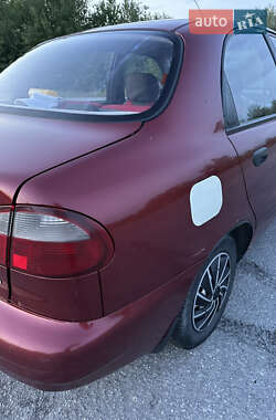 Седан Daewoo Lanos 2004 в Полонном