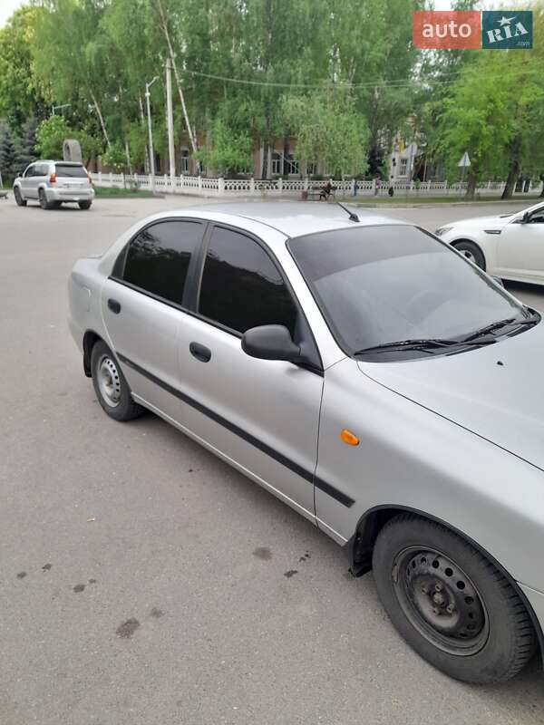 Седан Daewoo Lanos 2005 в Днепре