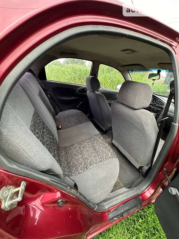 Седан Daewoo Lanos 2007 в Шумске