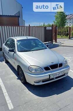 Седан Daewoo Lanos 2002 в Львове