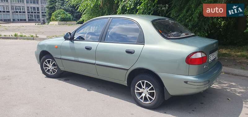 Седан Daewoo Lanos 2010 в Кривом Роге