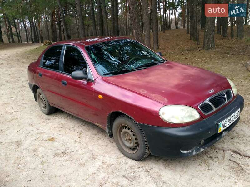 Седан Daewoo Lanos 1998 в Днепре