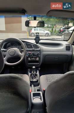Седан Daewoo Lanos 2004 в 