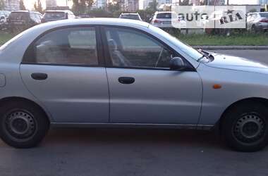 Седан Daewoo Lanos 2004 в Киеве