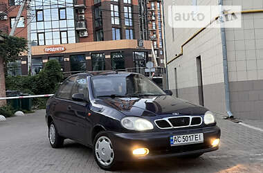 Седан Daewoo Lanos 2002 в Луцке