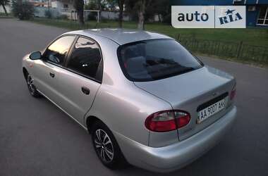 Седан Daewoo Lanos 2004 в Киеве