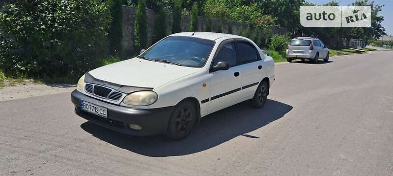Седан Daewoo Lanos 2004 в Шумске