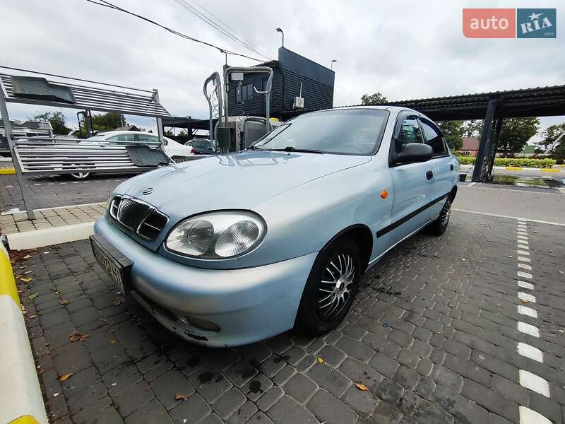 Седан Daewoo Lanos 2004 в Коростене