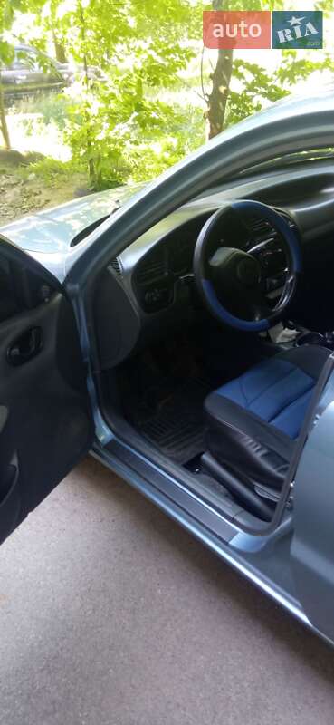 Седан Daewoo Lanos 2008 в Киеве