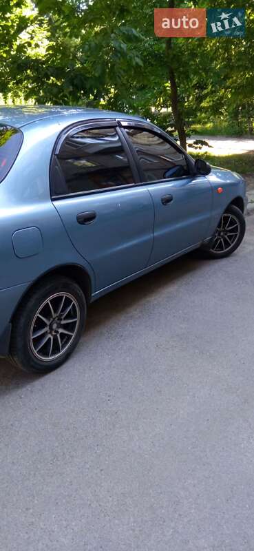 Седан Daewoo Lanos 2008 в Киеве
