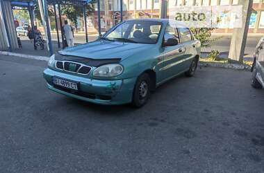 Седан Daewoo Lanos 1998 в Кременчуці