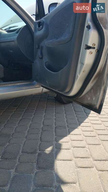 Седан Daewoo Lanos 2006 в Львові