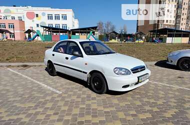 Седан Daewoo Lanos 2011 в Виннице