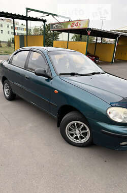 Седан Daewoo Lanos 2001 в Киеве