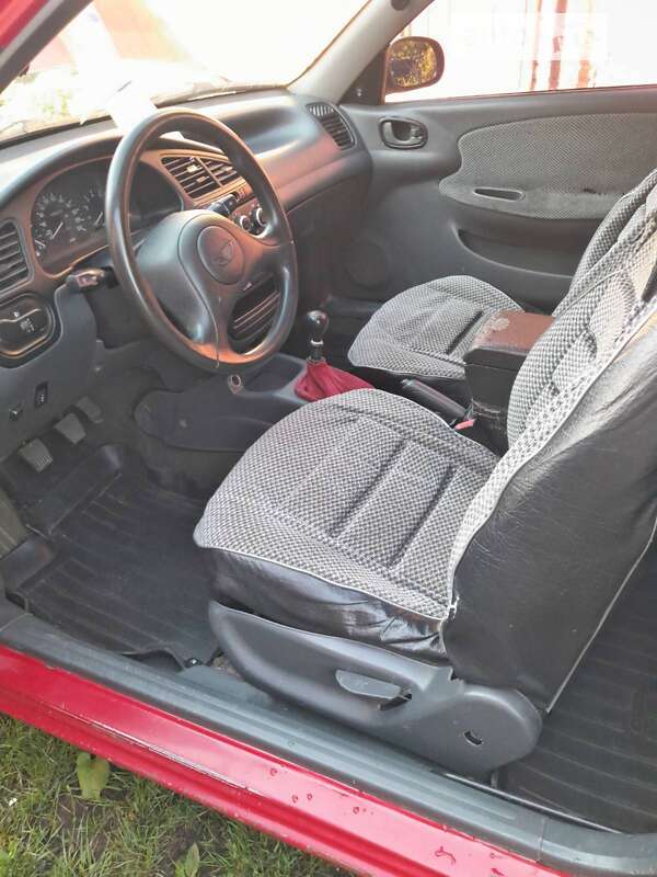 Хэтчбек Daewoo Lanos 1999 в Знаменке