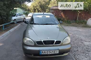 Седан Daewoo Lanos 2004 в Киеве