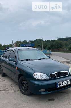 Седан Daewoo Lanos 2004 в Ровно