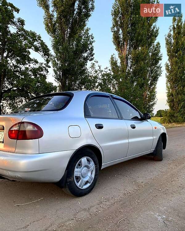 Седан Daewoo Lanos 2007 в Ольшанке
