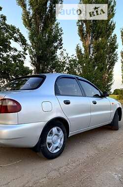 Седан Daewoo Lanos 2007 в Ольшанке