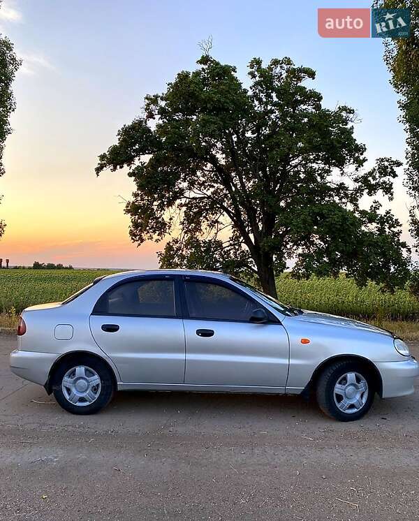 Седан Daewoo Lanos 2007 в Ольшанке