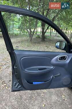 Седан Daewoo Lanos 1998 в 