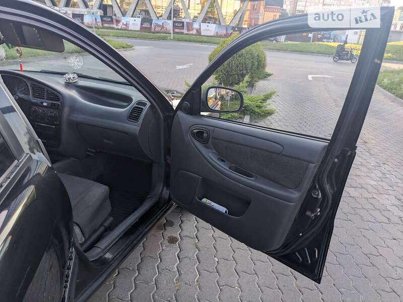Седан Daewoo Lanos 2008 в Львове