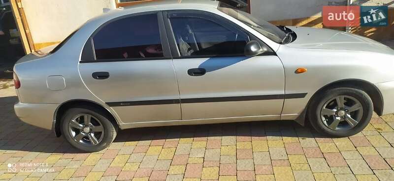 Седан Daewoo Lanos 2006 в Ужгороде