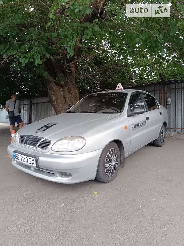 Седан Daewoo Lanos 2006 в Миколаєві