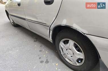 Седан Daewoo Lanos 2003 в Киеве